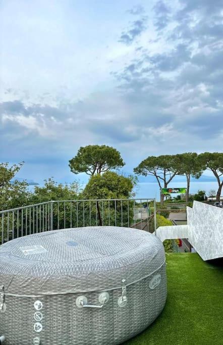 Madai Maua Appartament Desenzano del Garda Exteriör bild